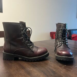 Womens Burgundy Lace-Up Boots